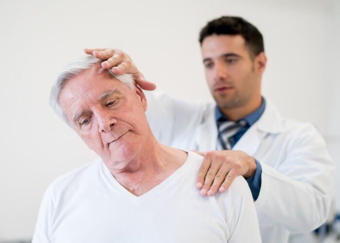 10 Signs That You Should Go See A Chiropractor